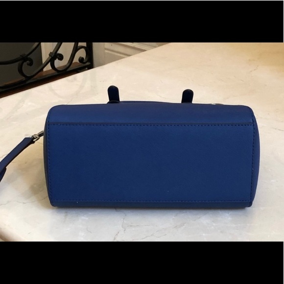 💕NEW💕 MICHAEL KORS SATCHEL (MD SIZE) - Picture 4 of 7